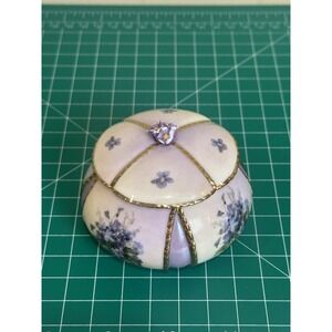 Ardleigh Elliott Lena Liu's Garden Treasure Music Box Violets‎ Plays Minuet